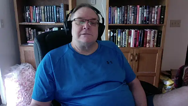 Vinyl22xh online show from 05/27/26, 07:55
