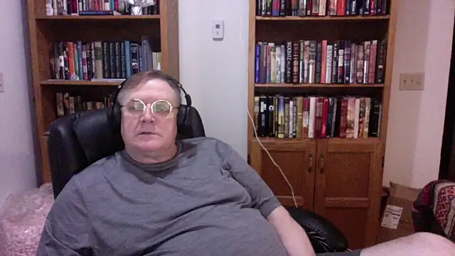 Vinyl22xh online show from 05/29/26, 02:42