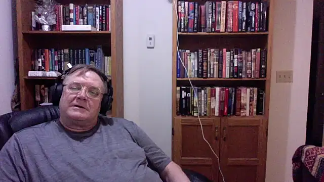 Vinyl22xh online show from 06/29/26, 03:46