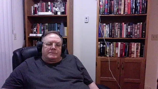 Vinyl22xh online show from 07/07/26, 03:42
