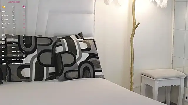 JennaClover online show from 04/27/26, 05:05