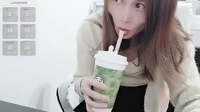 lizi- online show from 11/21/25, 08:35