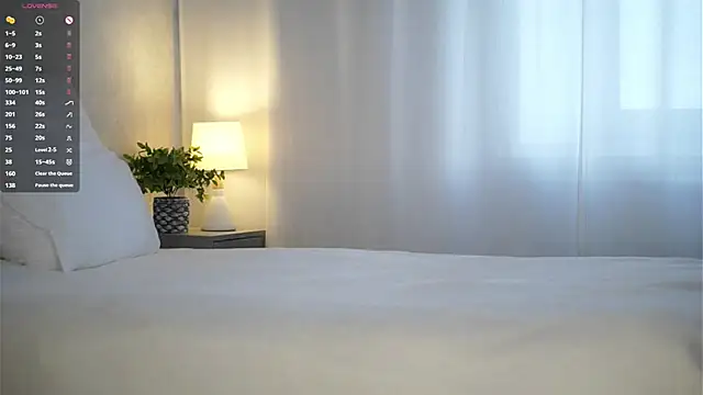 LettySlovacek online show from 10/25/25, 01:46