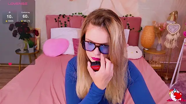 KellyHayden online show from 09/28/25, 10:31