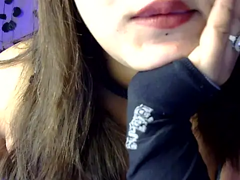 Aaliya02 online show from 01/07/26, 08:50