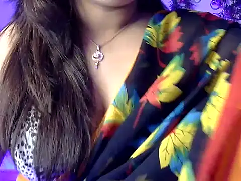 Aaliya02 online show from 05/08/26, 12:43