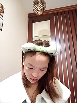    Dorry02    online show from 12/17/25, 06:19