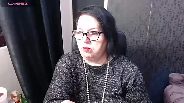 MissSanjanne online show from 05/18/26, 02:29