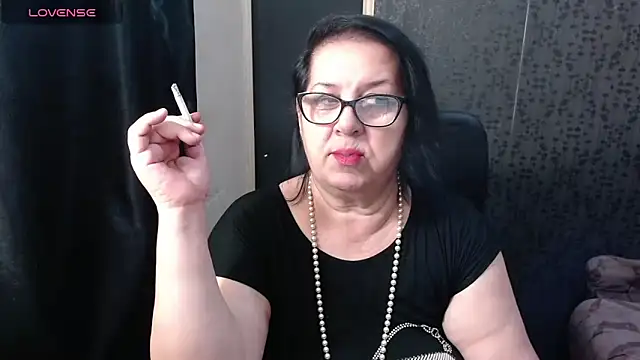 MissSanjanne online show from 05/18/26, 07:31