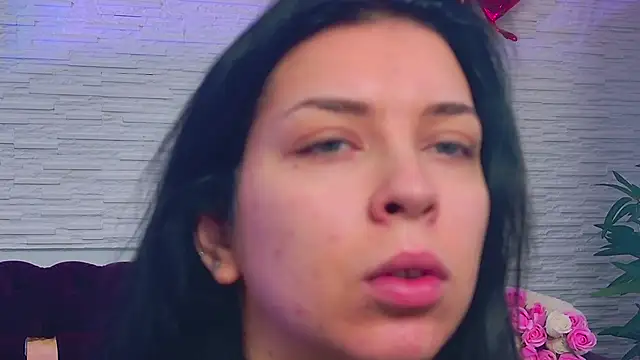 Snapshot of MeganSin_ chatting on 02/14/26, 05:37 MeganSin online show from 02/14/26, 05:37