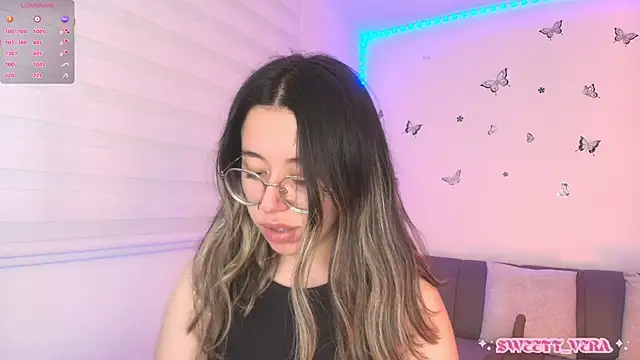 Snapshot of sweettvera chatting on 06/17/26, 11:38 sweettvera online show from 06/17/26, 11:38