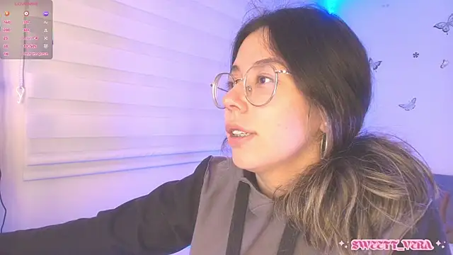 Snapshot of sweettvera chatting on 07/10/26, 03:33 sweettvera online show from 07/10/26, 03:33