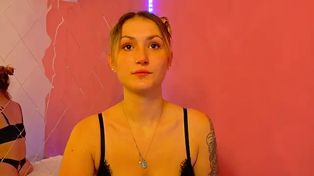 Anaayss  online show from 10/20/25, 04:35