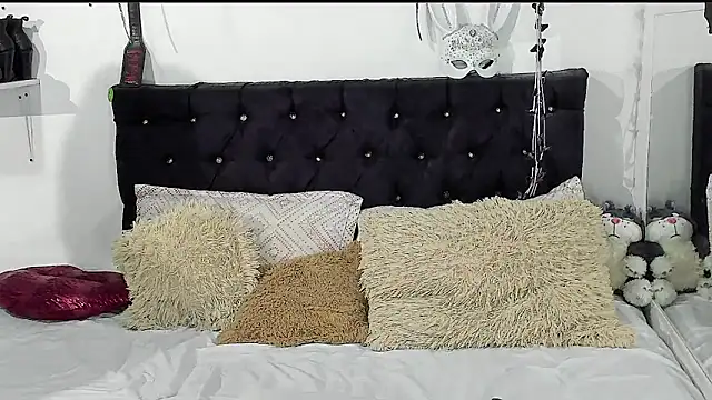 Snapshot of ValeryTatto chatting on 05/11/26, 12:33 ValeryTatto online show from 05/11/26, 12:33