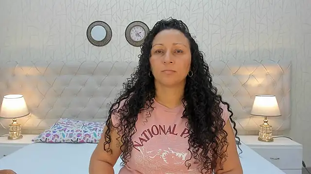 VaniaRose online show from 11/27/25, 01:13