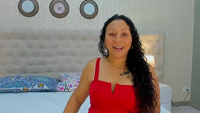 VaniaRose online show from 11/29/25, 01:14