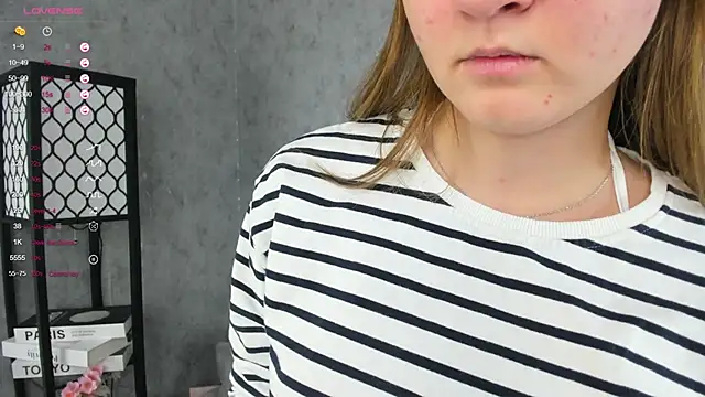 ElenoreReth online show from 11/25/25, 01:38