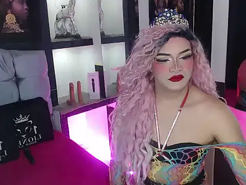 Sophia hott01 online show from 09/24/25, 12:08