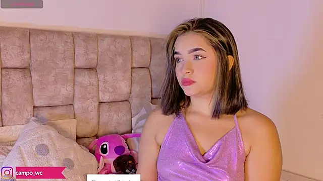 LunaOcampo  online show from 10/14/25, 08:31