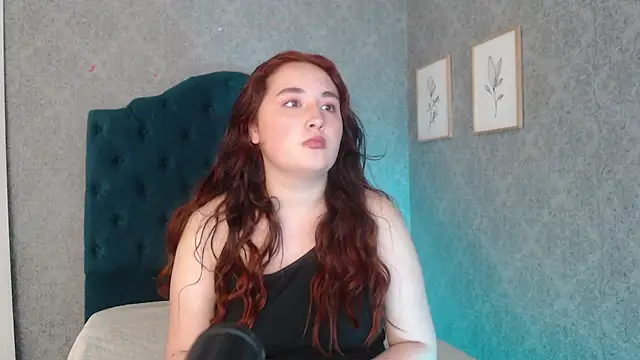 Snapshot of Vic_Taylor chatting on 12/02/25, 11:26 Vic Taylor online show from 12/02/25, 11:26