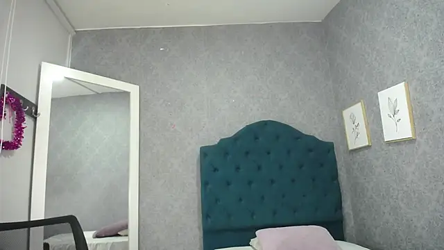 Snapshot of Vic_Taylor chatting on 05/08/26, 11:26 Vic Taylor online show from 05/08/26, 11:26