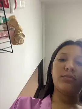 IsabellaJoness  online show from 10/28/25, 11:03