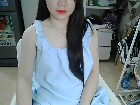 Ara4865 online show from 10/17/25, 04:53