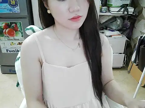 Ara4865 online show from 10/25/25, 04:35