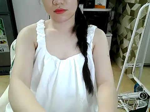 Ara4865 online show from 12/18/25, 03:51