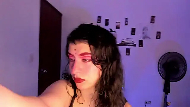 Snapshot of kitty__chs chatting on 03/21/26, 08:56 kitty chs online show from 03/21/26, 08:56