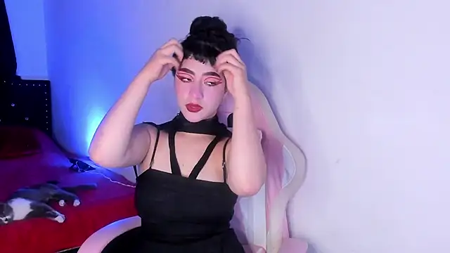 kitty  chs online show from 05/10/26, 04:39
