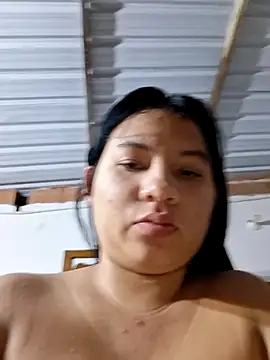 hot-mom22 online show from 04/24/26, 10:18