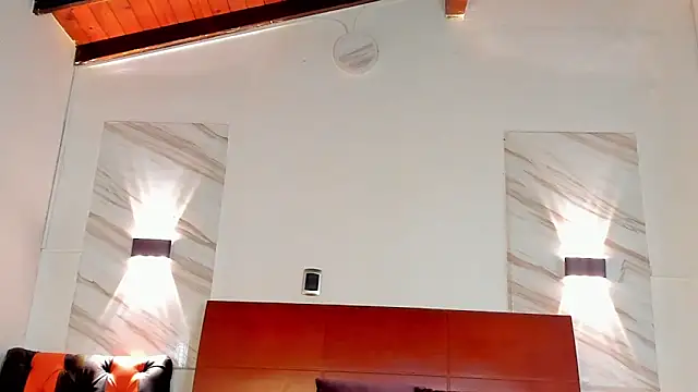 Snapshot of Charlotte-Smit chatting on 11/11/25, 06:41 Charlotte-Smit online show from 11/11/25, 06:41