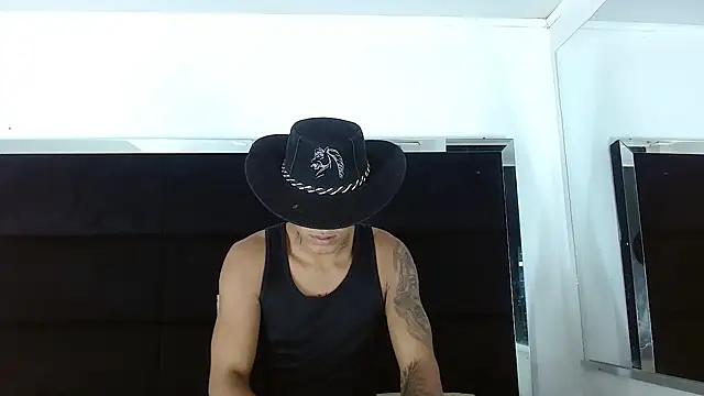 Snapshot of Dave_Smoke chatting on 09/30/25, 07:52 Dave Smoke online show from 09/30/25, 07:52