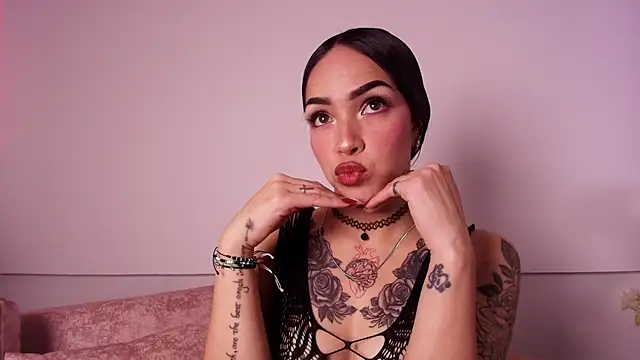 Candy dim online show from 12/18/25, 04:07