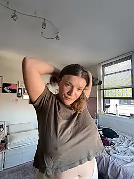 Snapshot of Seturselfonfire chatting on 02/13/26, 07:43 Seturselfonfire online show from 02/13/26, 07:43