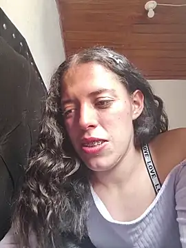 Snapshot of zakura_Haruno chatting on 02/17/26, 08:37 zakura Haruno online show from 02/17/26, 08:37