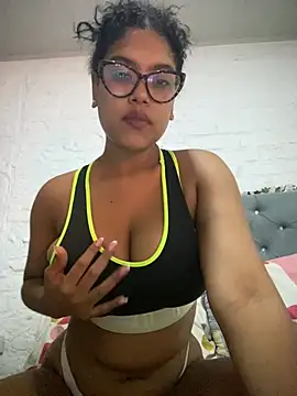 miiabrown18 online show from 03/01/26, 06:21