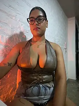 miiabrown18 online show from 04/18/26, 02:26
