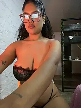 miiabrown18 online show from 06/14/26, 08:49