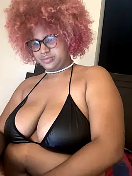 Snapshot of niki_wild18 chatting on 10/22/25, 01:50 niki wild18 online show from 10/22/25, 01:50