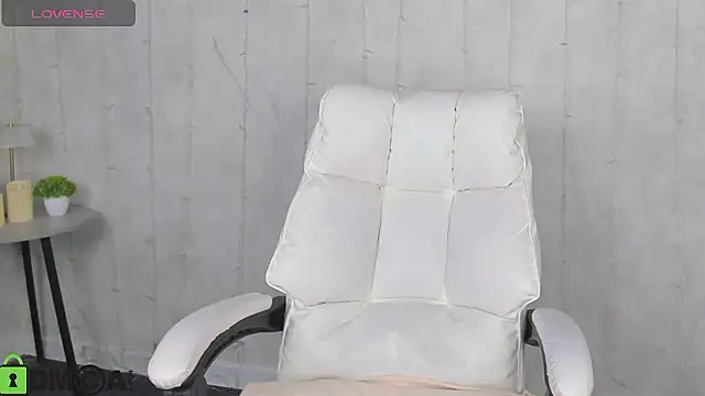 Snapshot of Berta_Kelly chatting on 01/18/26, 12:25 Berta Kelly online show from 01/18/26, 12:25