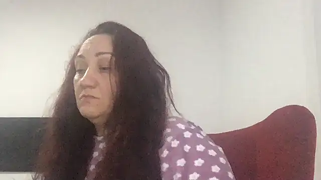 paula19800 online show from 12/03/25, 12:47