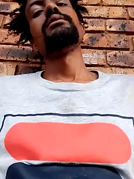 Snapshot of Goofygoody17 chatting on 11/02/25, 10:06 Goofygoody17 online show from 11/02/25, 10:06