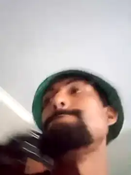 Snapshot of Goofygoody17 chatting on 11/05/25, 01:22 Goofygoody17 online show from 11/05/25, 01:22