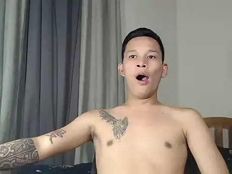 Snapshot of asianmonstercock05 chatting on 10/14/25, 06:47 asianmonstercock05 online show from 10/14/25, 06:47