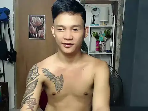 Snapshot of asianmonstercock05 chatting on 05/14/26, 10:27 asianmonstercock05 online show from 05/14/26, 10:27