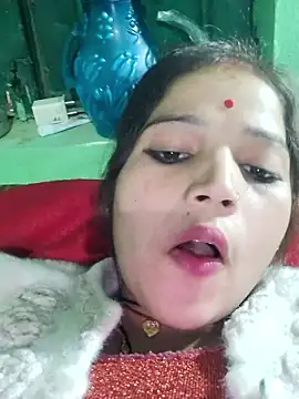 Snapshot of Mahek_love143 chatting on 01/13/26, 01:49 Mahek love143 online show from 01/13/26, 01:49