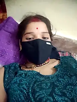 Snapshot of Mahek_love143 chatting on 05/23/26, 02:43 Mahek love143 online show from 05/23/26, 02:43