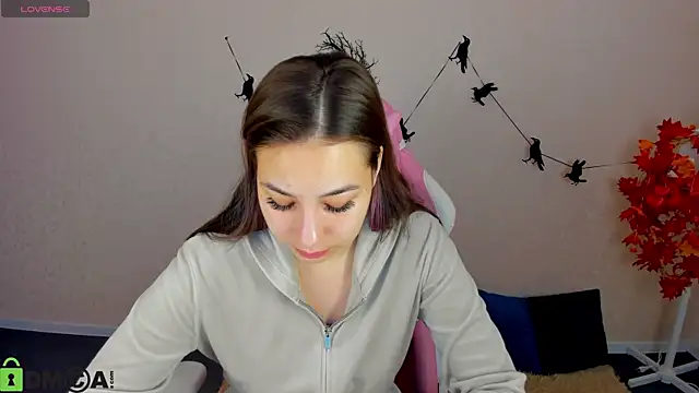 Al1ice Moures online show from 11/07/25, 01:16